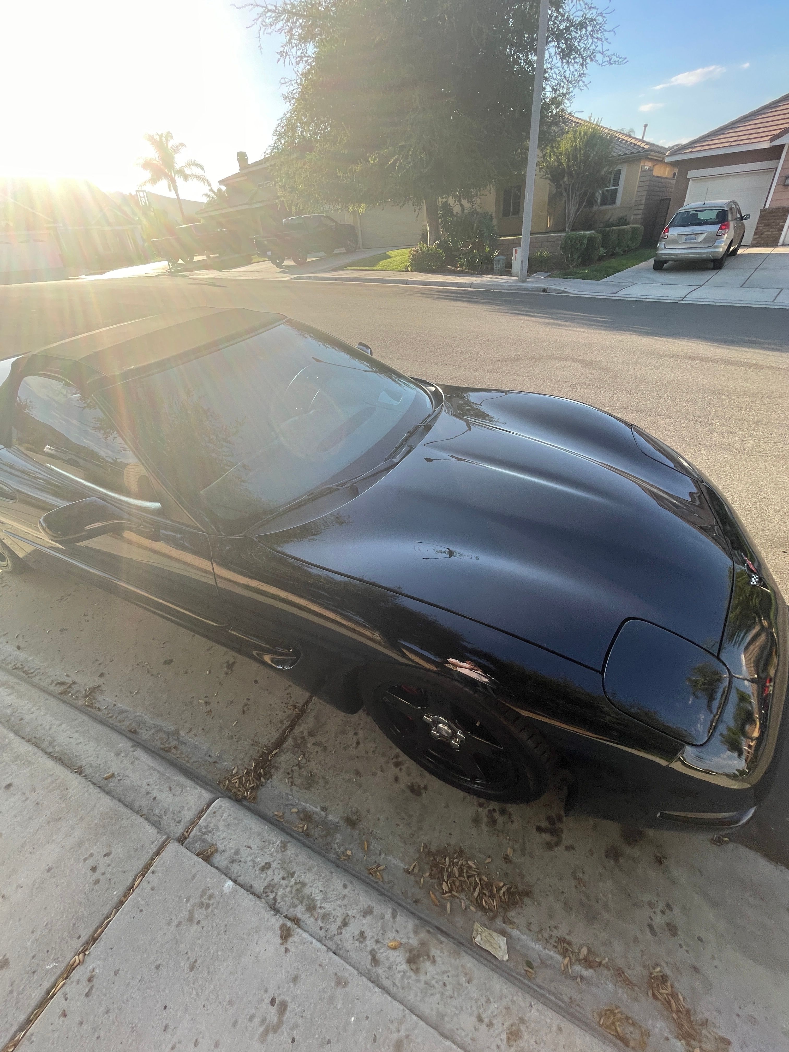 Used 1999 Chevrolet Corvette Convertible w/ Memory Pkg RWD image 2