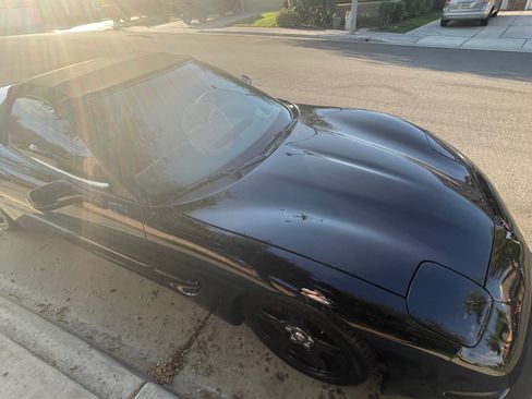 Used 1999 Chevrolet Corvette Convertible w/ Memory Pkg image 2