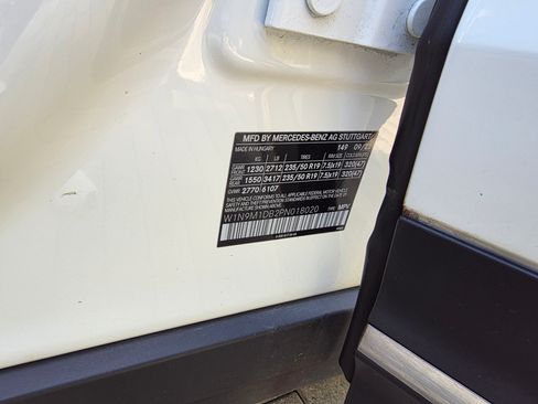 Used 2023 Mercedes-Benz EQB 350 4MATIC SUV w/ Exclusive Package image 17