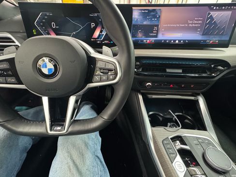 Used 2025 BMW 430i xDrive Convertible w/ M Sport Package image 16