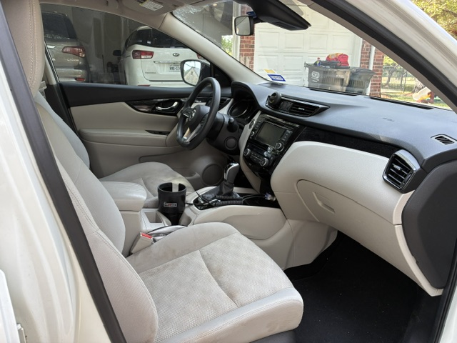 Used 2019 Nissan Rogue Sport SV FWD image 5