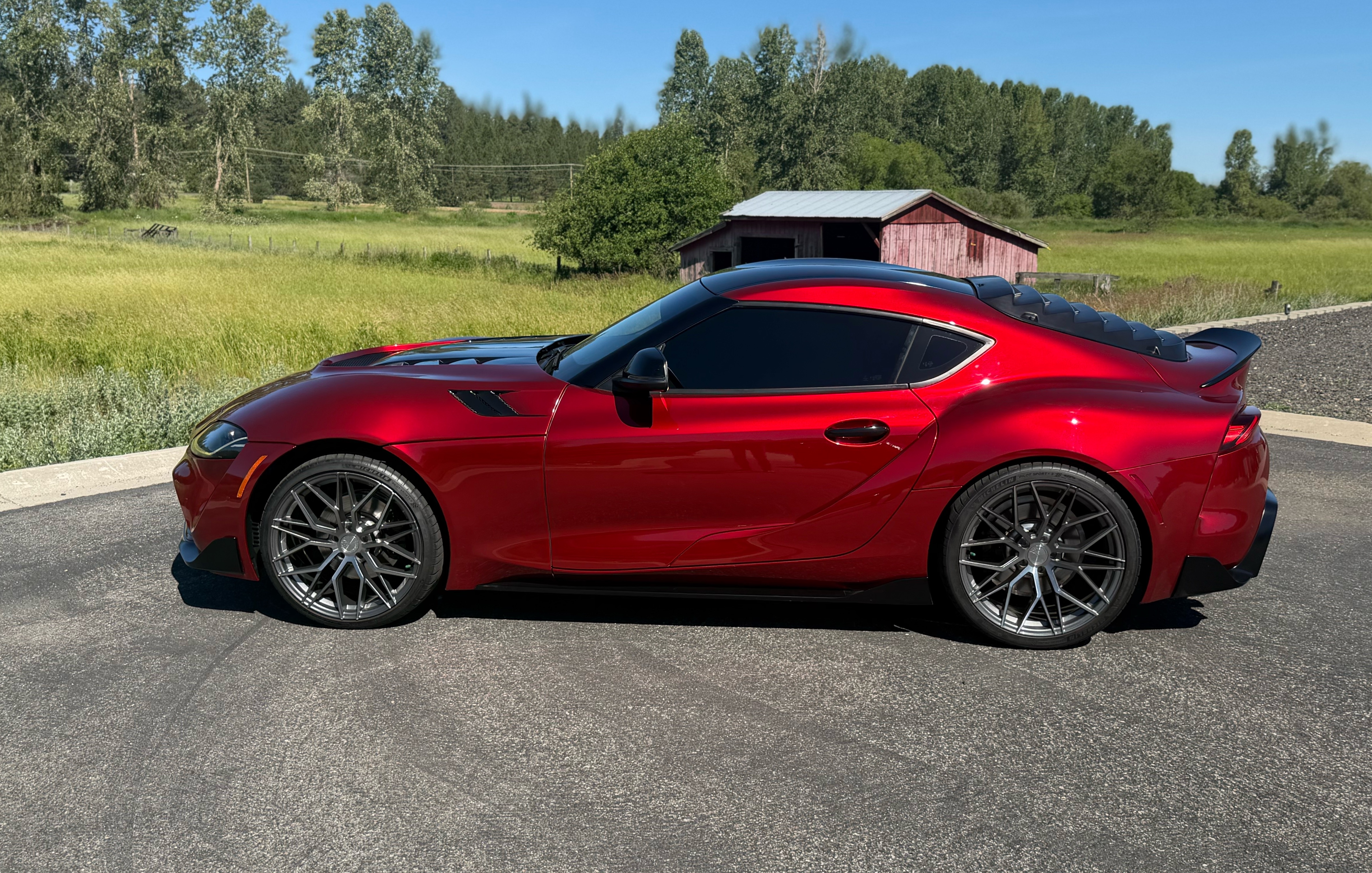 Used 2021 Toyota Supra w/ Safety & Technology Package RWD image 2