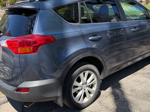 Used 2013 Toyota RAV4 Limited AWD/4WD image 10