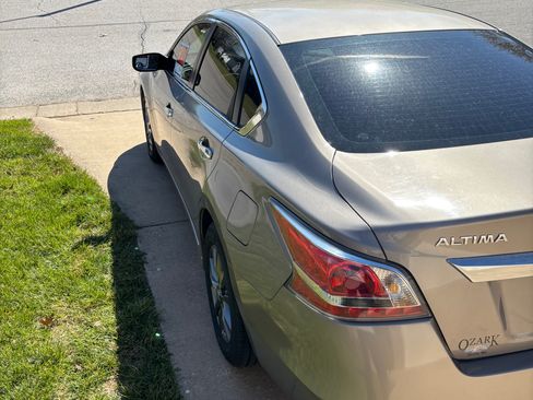 Used 2015 Nissan Altima 2.5 S w/ Power Driver Seat Package image 6