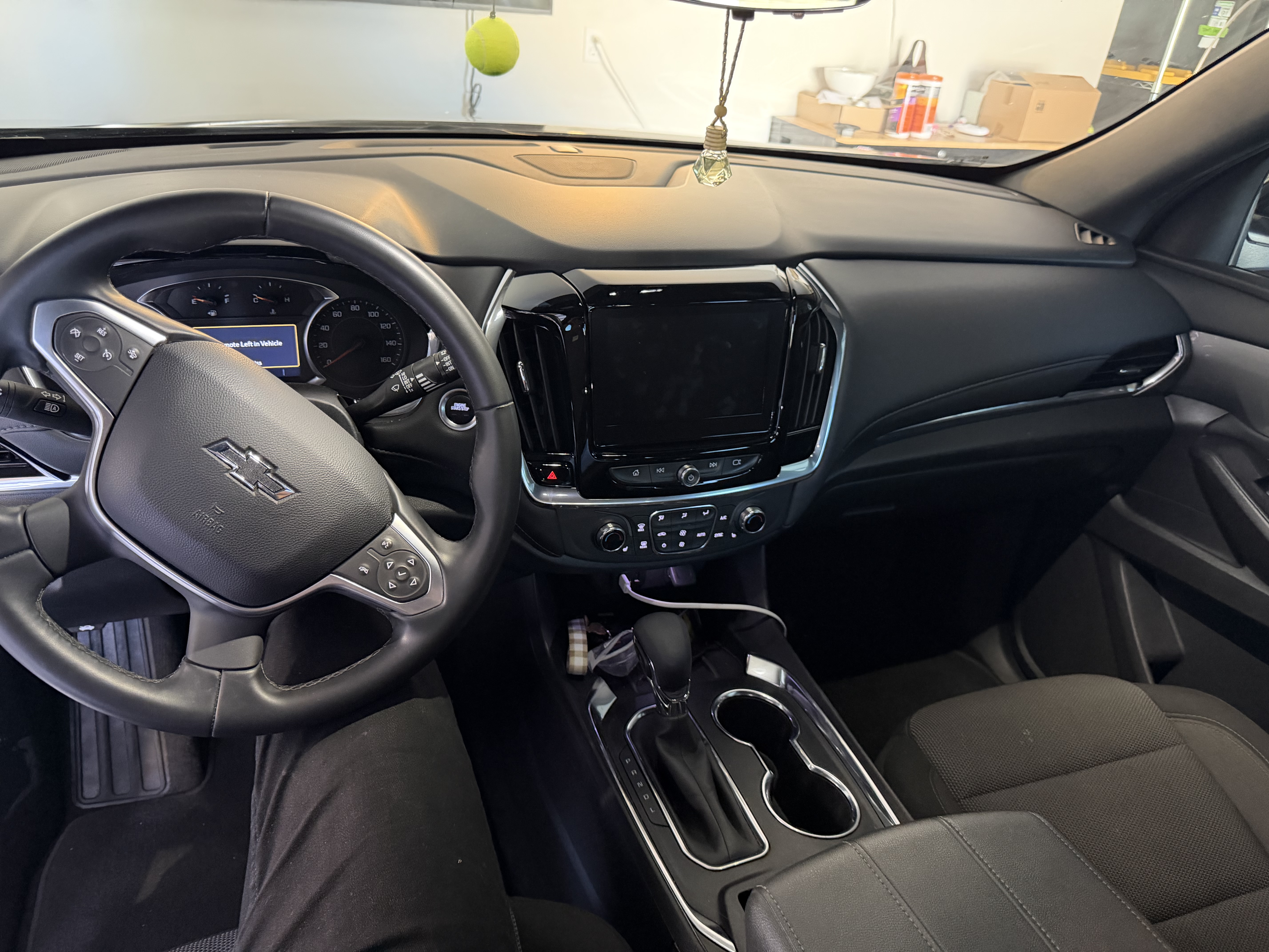 Used 2023 Chevrolet Traverse LT FWD image 8