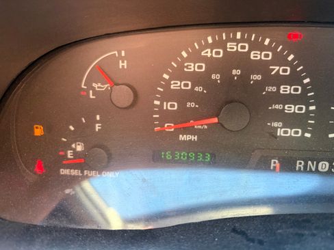 Used 2004 Ford F350 XLT image 10