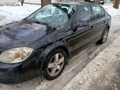 Used 2010 Chevrolet Cobalt LT w/ My Link Package image 8