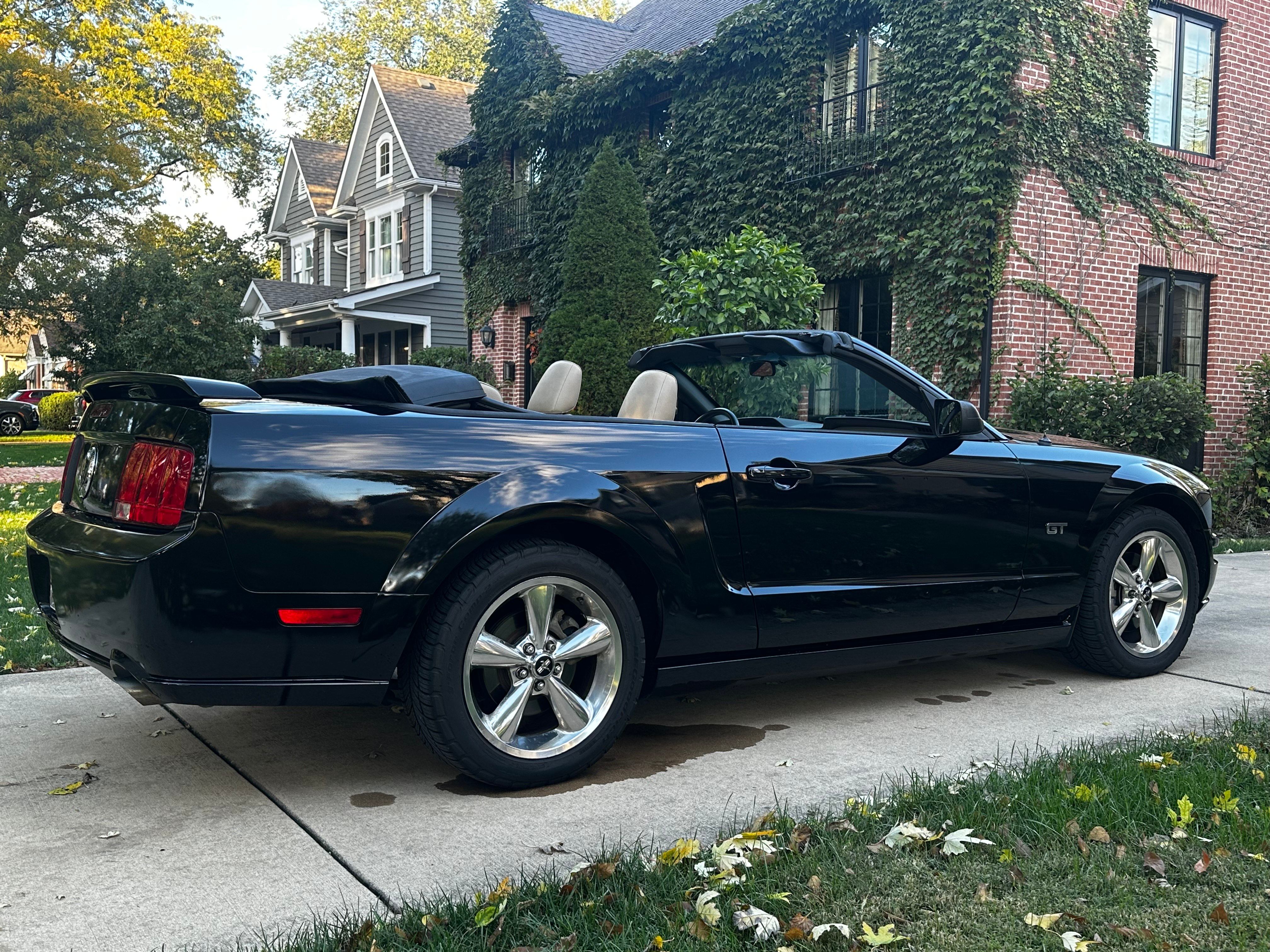 Used 2006 Ford Mustang GT Premium RWD image 4