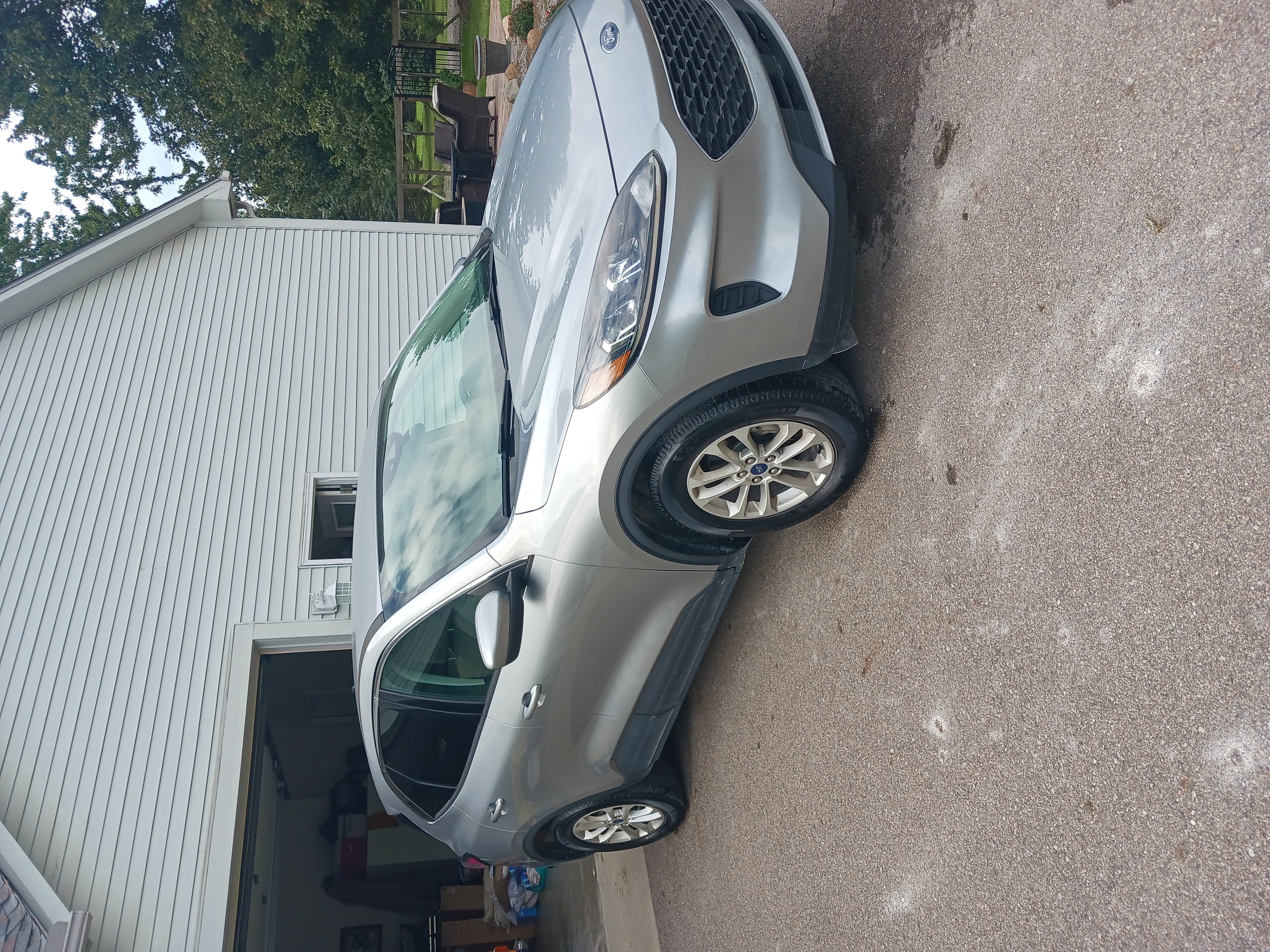 Used 2021 Ford Escape SE FWD image 4