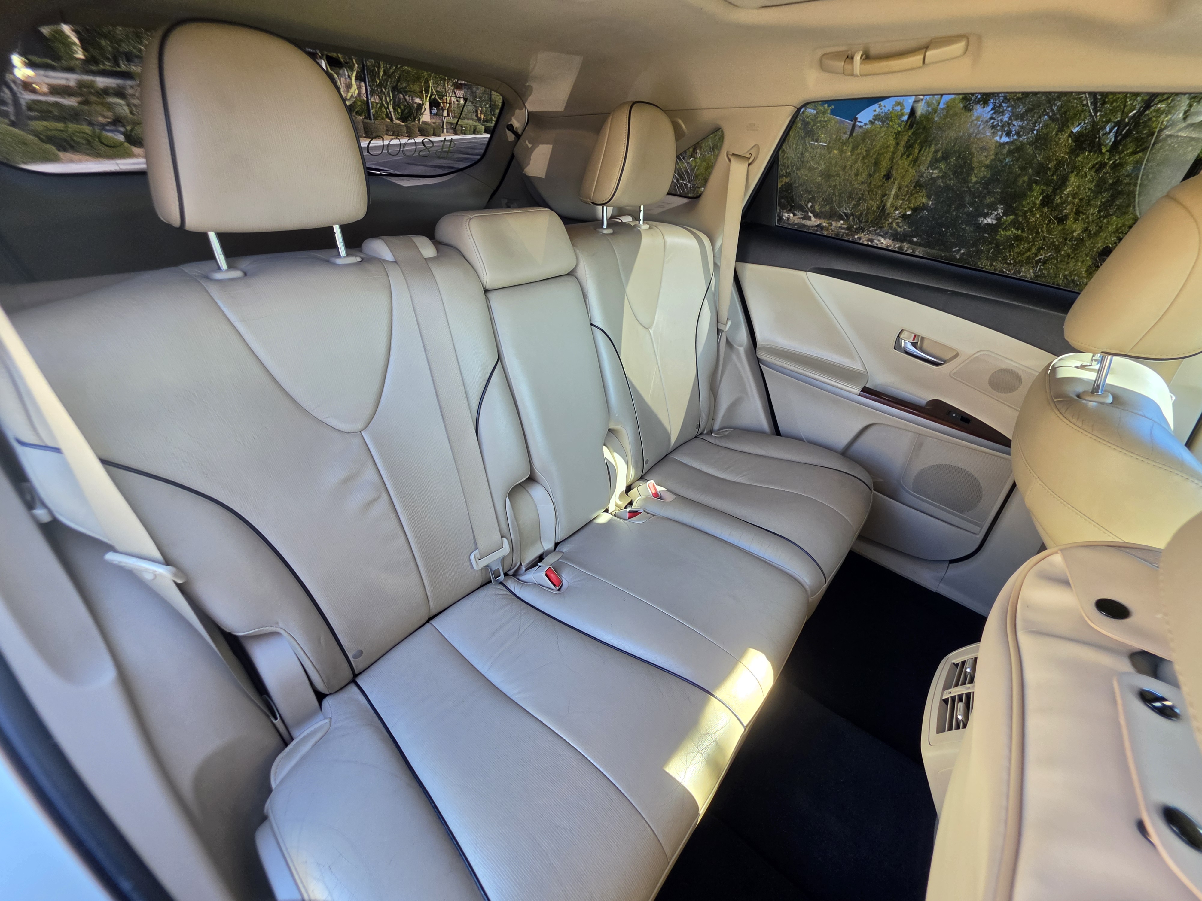 Used 2011 Toyota Venza w/ Premium Pkg #2 FWD image 19