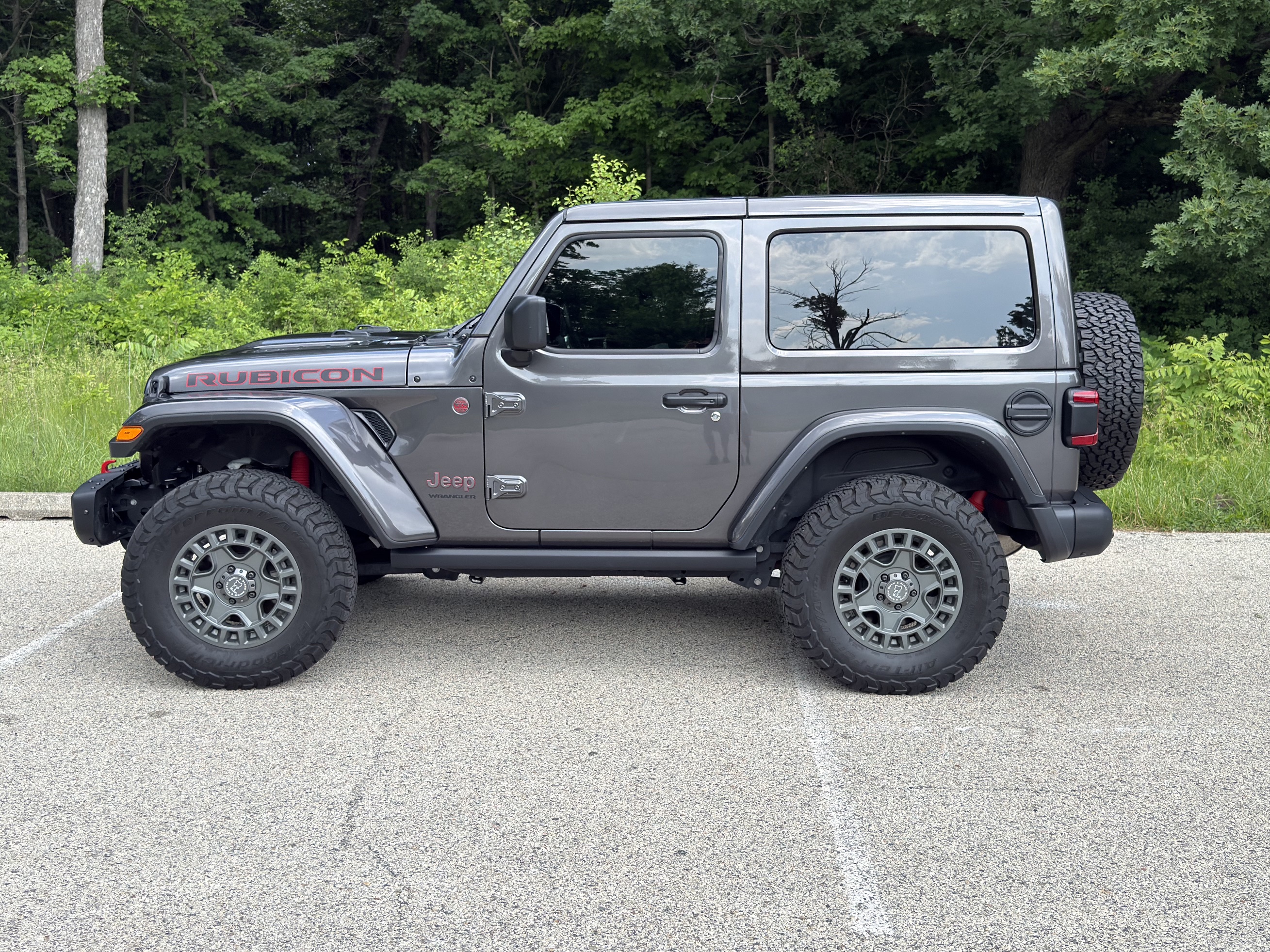 Used 2022 Jeep Wrangler Rubicon w/ Steel Bumper Group AWD/4WD image 2