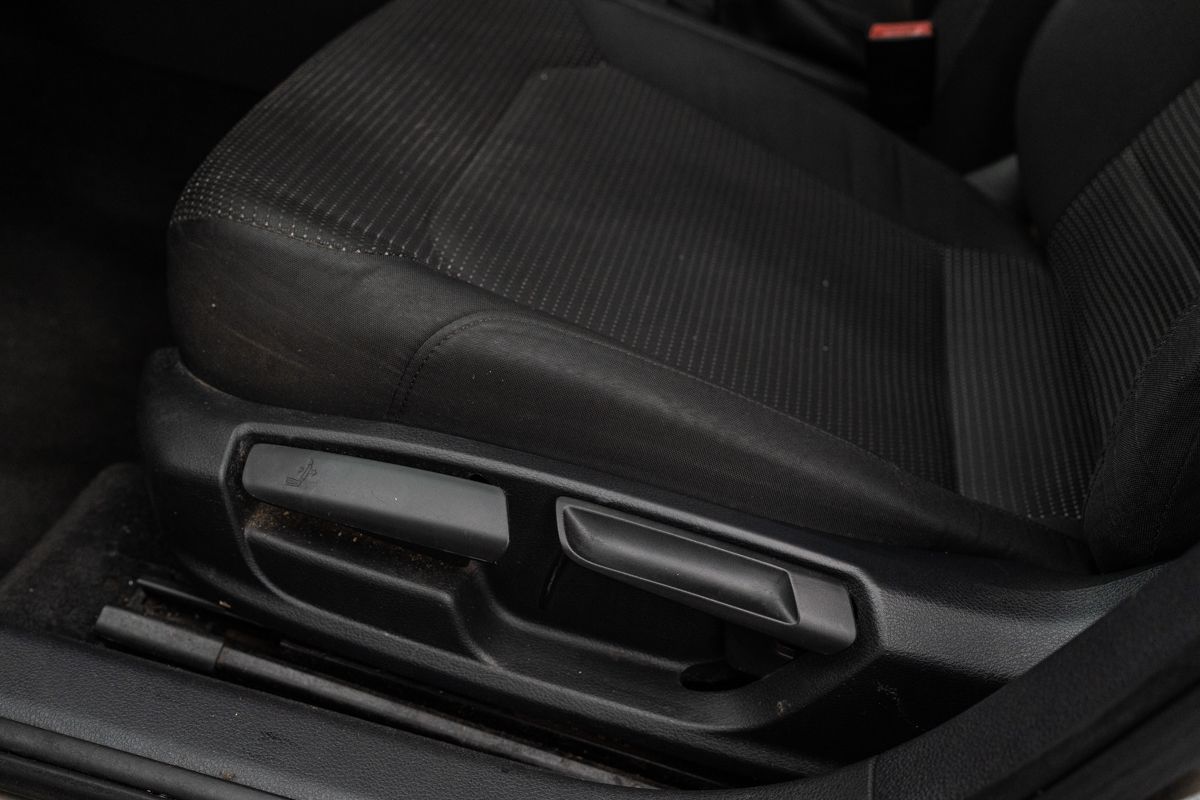 Used 2016 Volkswagen Passat 1.8T S FWD image 19