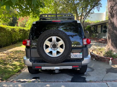 Used 2007 Toyota FJ Cruiser 4WD image 16