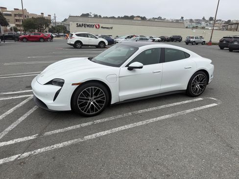 Used 2021 Porsche Taycan 4S AWD/4WD image 14