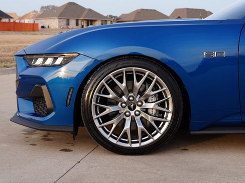 Used 2024 Ford Mustang GT Premium RWD image 9