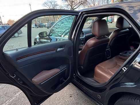 Used 2013 Chrysler 300 C w/ Beats Audio Group image 15