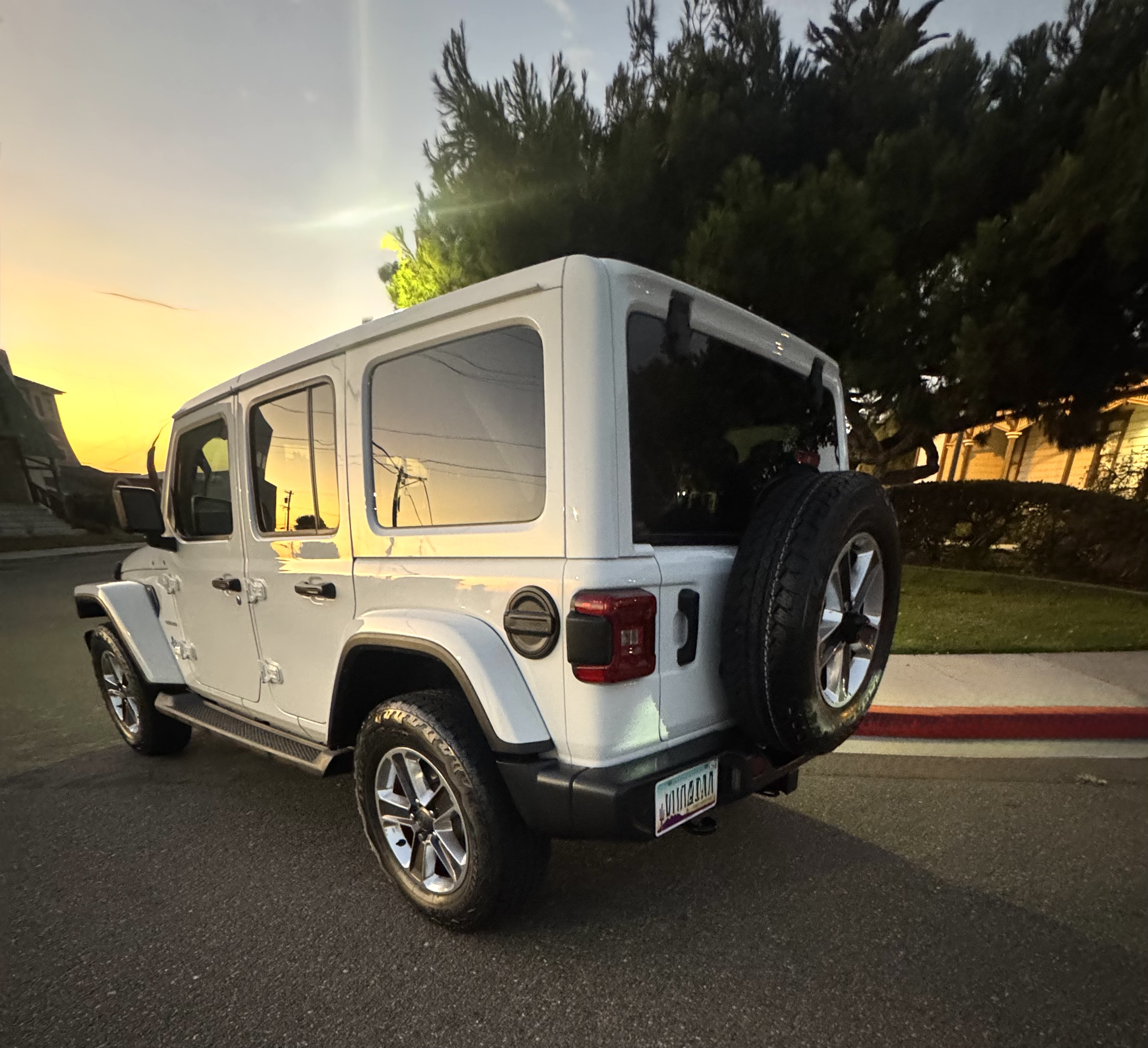 Used 2021 Jeep Wrangler Unlimited Sahara w/ LED Lighting Group AWD/4WD image 6