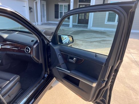 Used 2013 Mercedes-Benz GLK 250 BlueTEC 4MATIC image 18