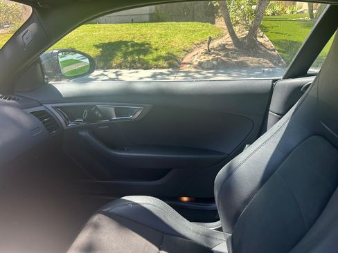 Used 2017 Jaguar F-TYPE Coupe image 12