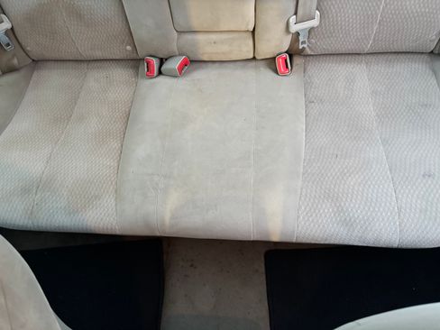 Used 2011 Toyota Camry LE image 11