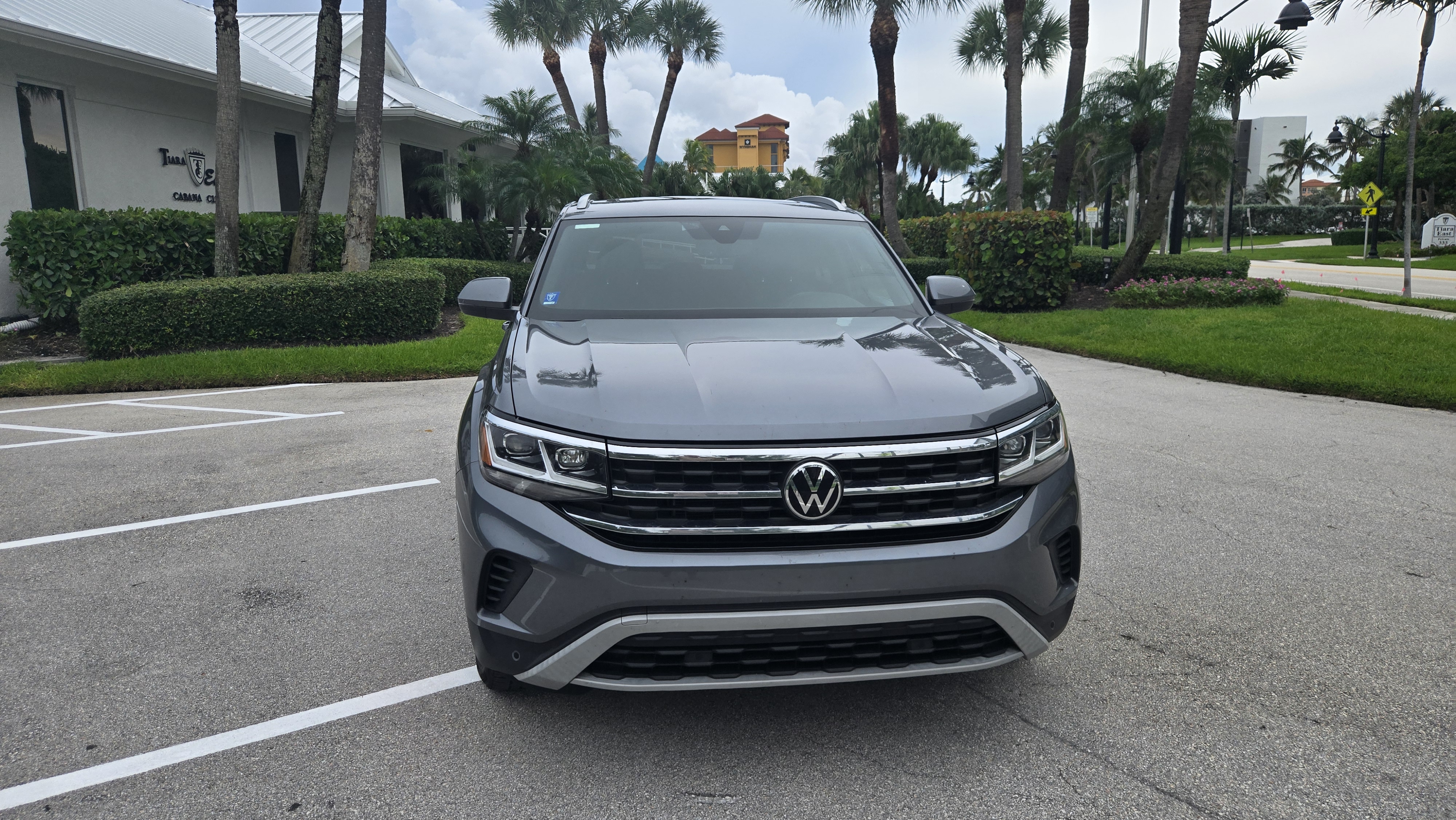 Used 2021 Volkswagen Atlas Cross Sport SEL FWD image 6