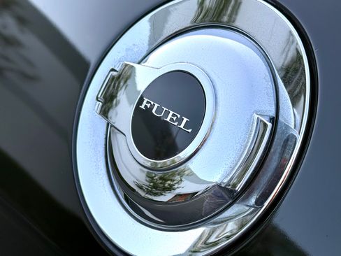 Used 2011 Dodge Challenger R/T RWD image 12