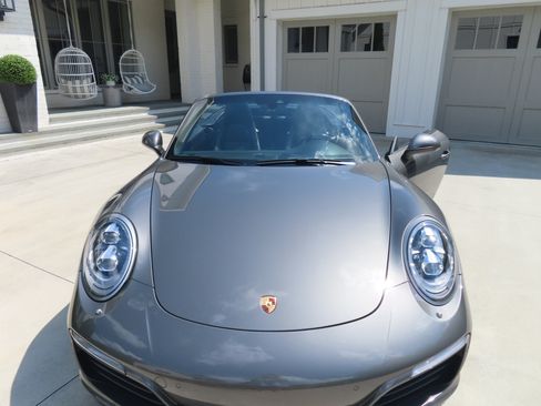 Used 2017 Porsche 911 Carrera RWD image 14