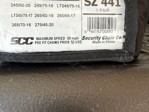 Used 2024 Land Rover Discovery Metropolitan Edition image 28