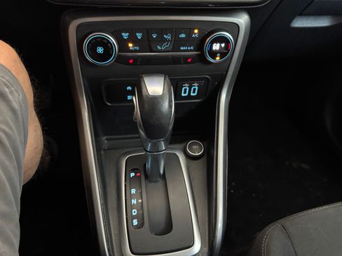 Used 2021 Ford EcoSport SE AWD/4WD image 6