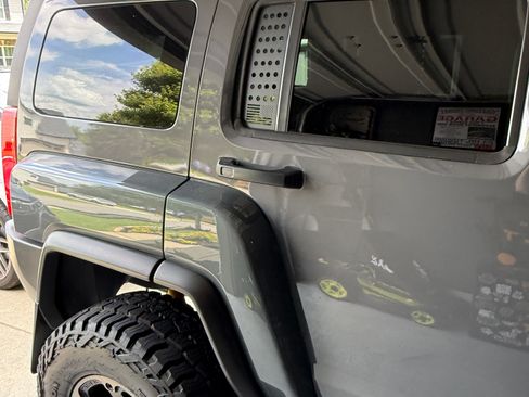 Used 2008 HUMMER H3 Alpha AWD/4WD image 11
