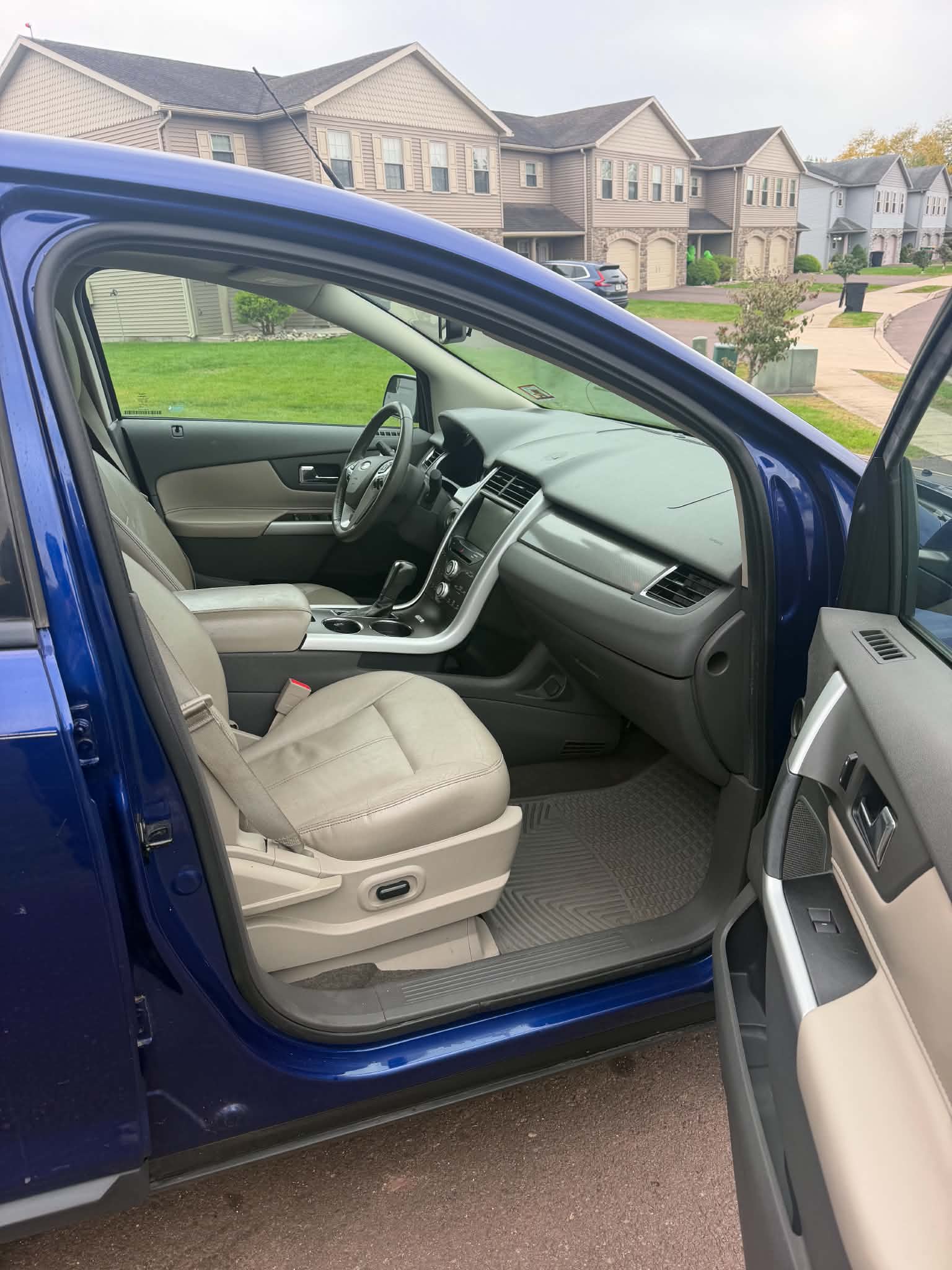 Used 2013 Ford Edge SEL AWD/4WD image 2