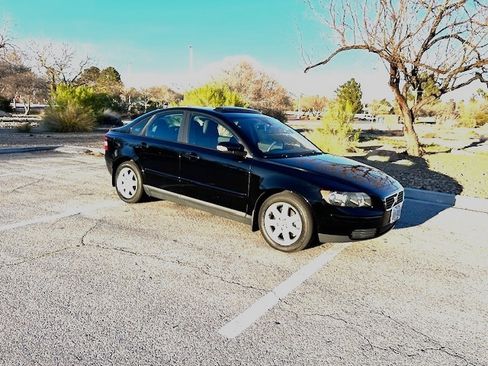 Used 2007 Volvo S40 2.4i image 4