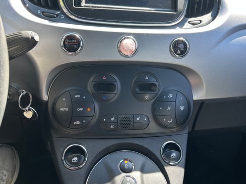 Used 2017 FIAT 500 e w/ Esport Package image 9