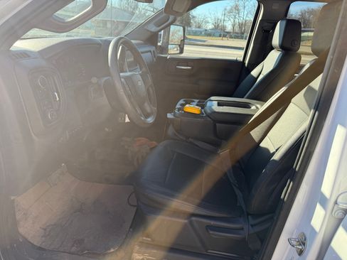 Used 2023 Chevrolet Silverado 3500 W/T w/ WT Convenience Package image 5