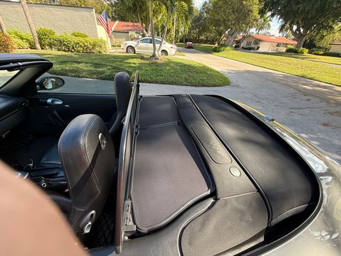 Used 2011 Porsche 911 Carrera image 10