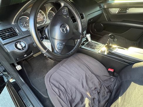 Used 2010 Mercedes-Benz C 300 C 300 Sport Sedan 4D image 9