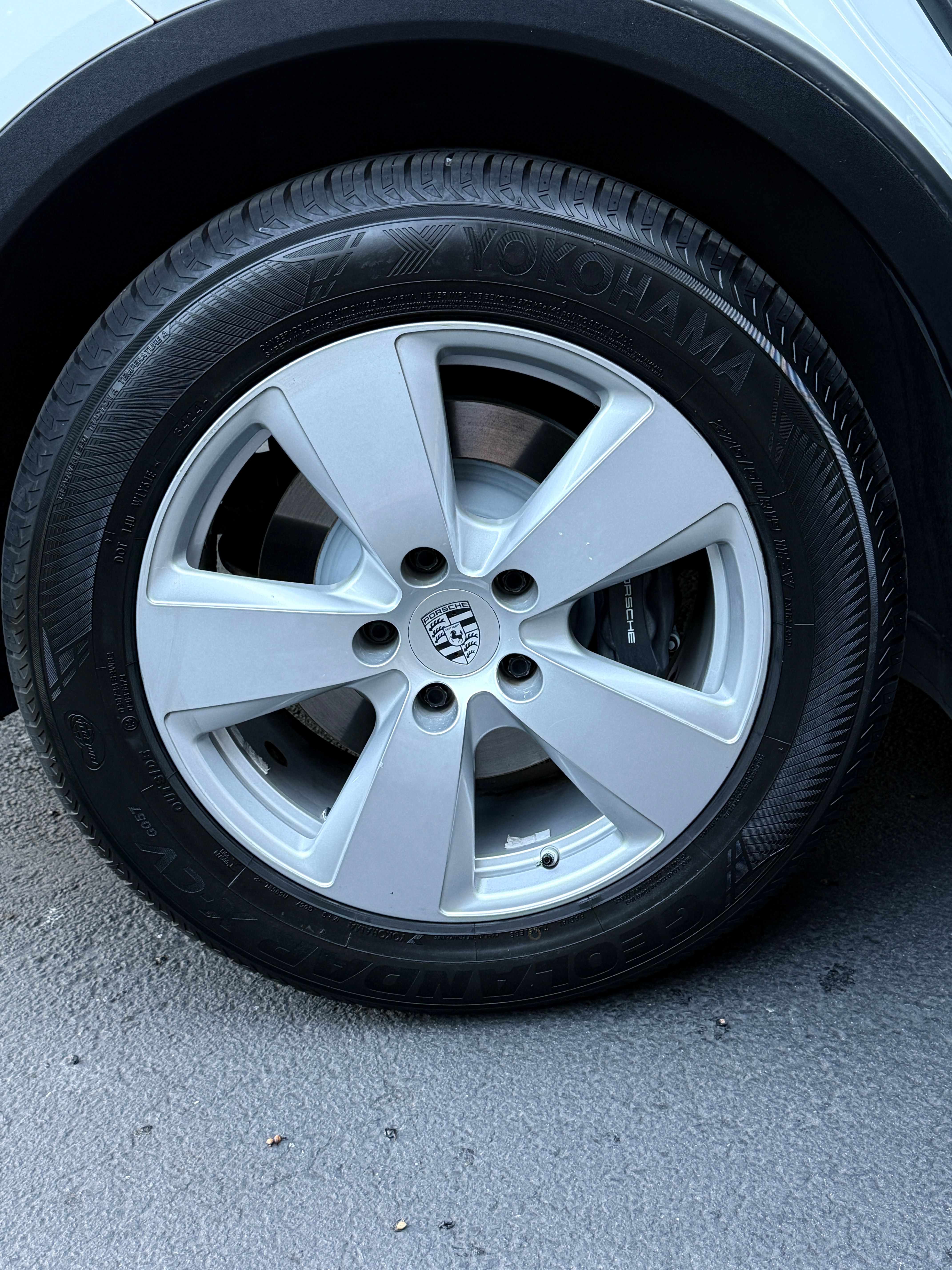 Used 2019 Porsche Cayenne E-Hybrid AWD/4WD image 38