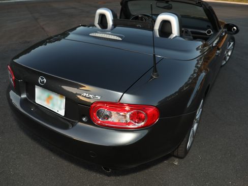 Used 2014 MAZDA MX-5 Miata Grand Touring image 23