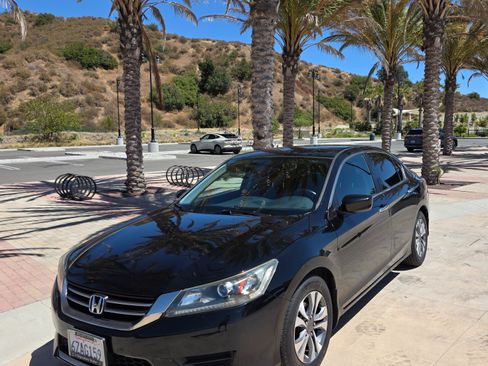 Used 2013 Honda Accord LX image 1