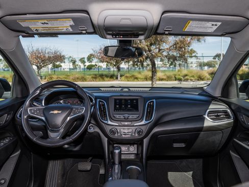 Used 2019 Chevrolet Equinox LT image 18
