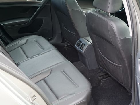 Used 2015 Volkswagen Golf TDI SE FWD image 20