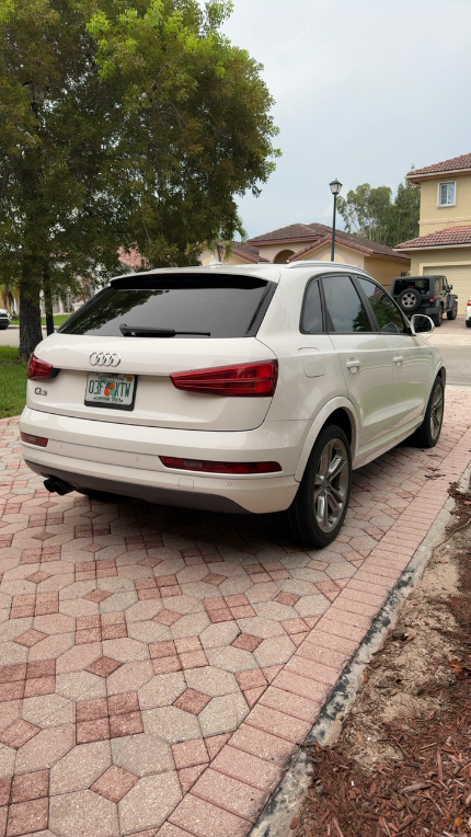 Used 2018 Audi Q3 2.0T Premium FWD image 15