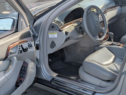 Used 2005 Mercedes-Benz S 500 image 9