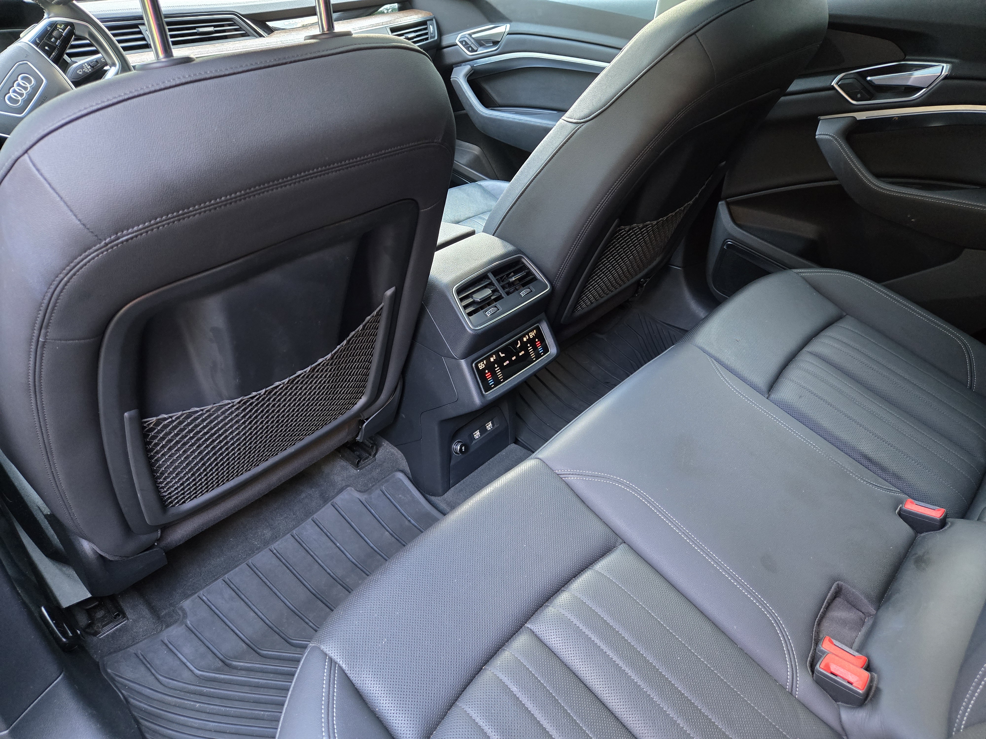 Used 2019 Audi e-tron Premium Plus AWD/4WD image 22