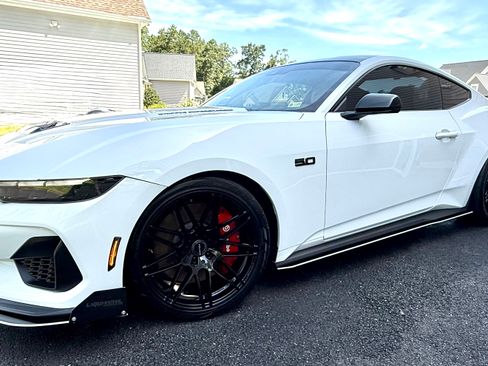 Used 2024 Ford Mustang GT Premium w/ GT Performance Package image 1