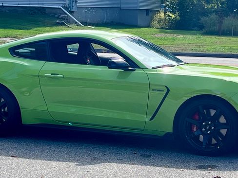 Used 2020 Ford Mustang Shelby GT350R w/ GT350R Equipment Group 920A image 14