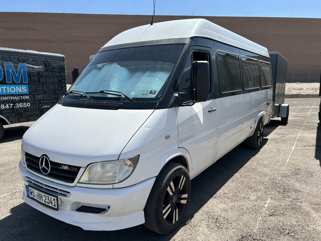 Used 2006 Dodge Sprinter 2500 w/ PWR Convenience Group RWD image 1