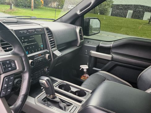 Used 2018 Ford F150 Raptor w/ Equipment Group 802A Luxury AWD/4WD image 10