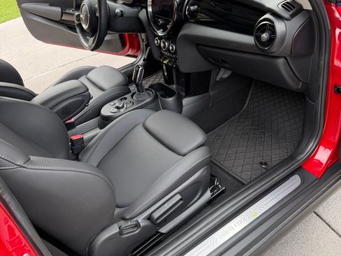 Used 2024 MINI Cooper SE image 17