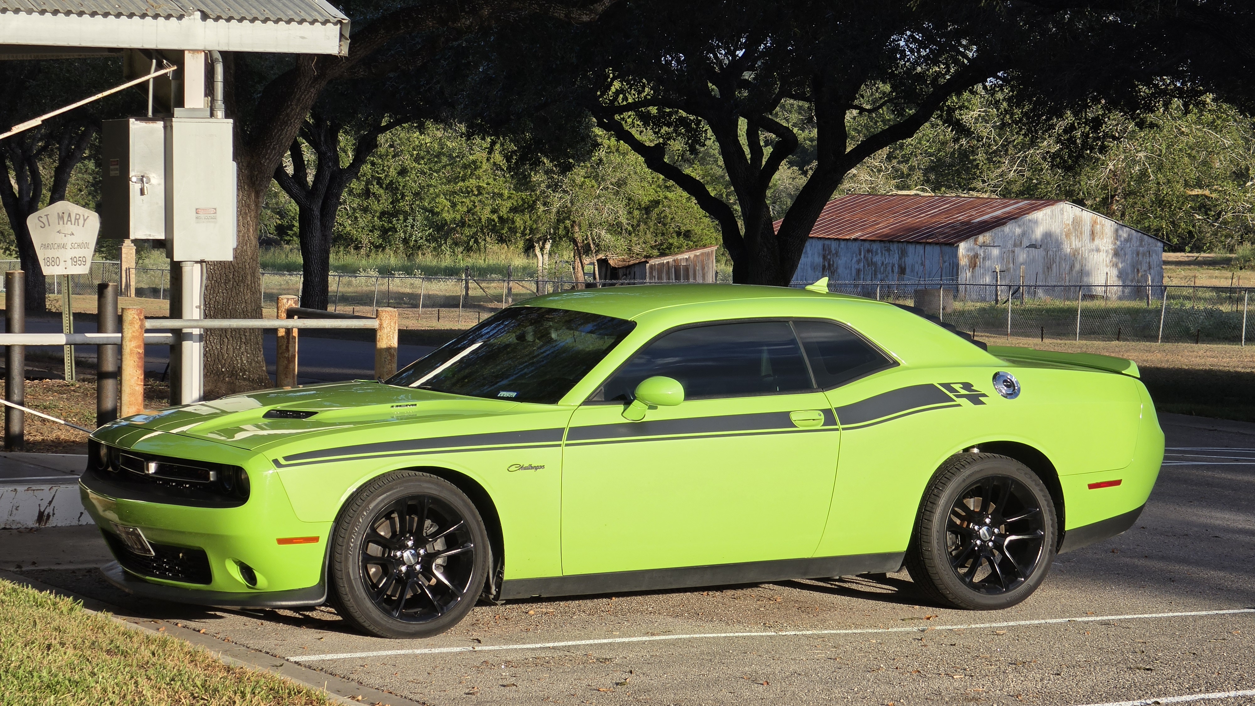 Used 2015 Dodge Challenger R/T Plus RWD image 24